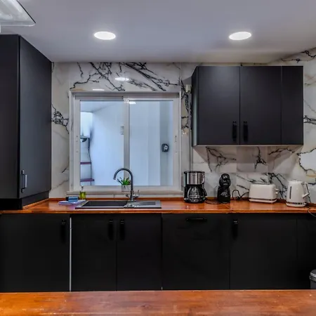 T2 Cassias Vip By Interhome 빌라모라